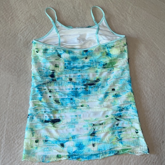 Super cute Justice tank with ruffles - Picture 2 of 4
